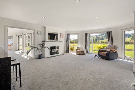 Photo of property in 10 Parker Road, Huntly, 3771