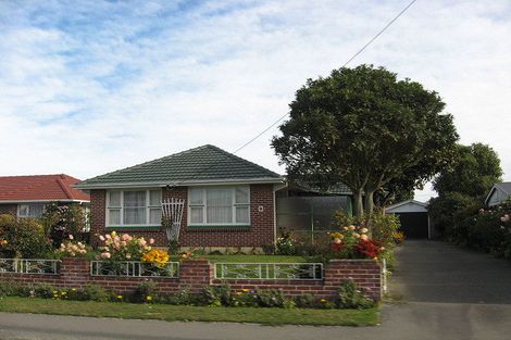 Photo of property in 9 Greenhurst Street, Sockburn, Christchurch, 8042