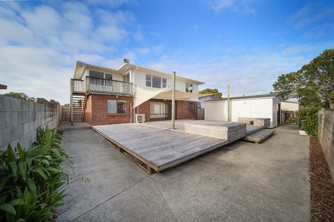 Photo of property in 12 Ronald Place, Manurewa, Auckland, 2102