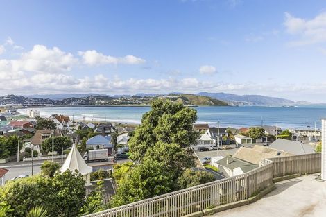 Photo of property in 216c Sutherland Road, Lyall Bay, Wellington, 6022