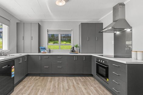 Photo of property in 54 Main Road, Raglan, 3225