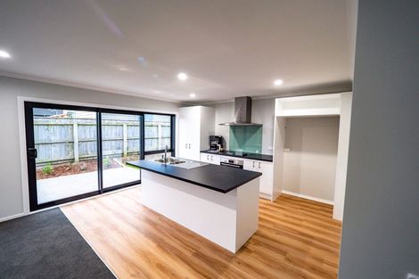 Photo of property in 8 Koru Loop, Paraparaumu, 5032