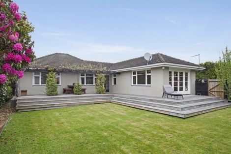 Photo of property in 1/38 Aorangi Road, Bryndwr, Christchurch, 8053