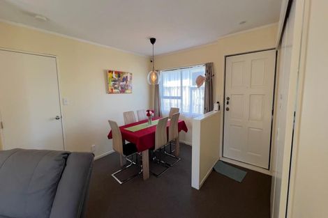 Photo of property in 8a Kentwood Drive, Woodridge, Wellington, 6037