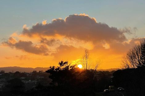 Photo of property in 108 Captain Scott Road, Glen Eden, Auckland, 0602