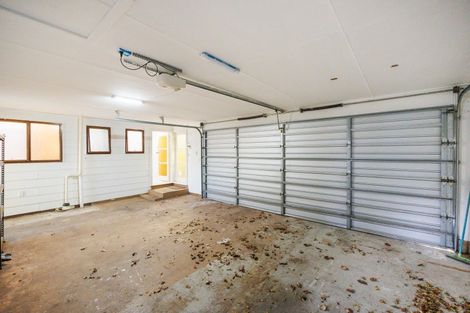 Photo of property in 25 Haast Place, Awapuni, Palmerston North, 4412