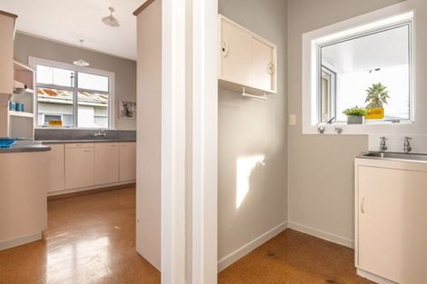 Photo of property in 11 Cook Street, Te Hapara, Gisborne, 4010