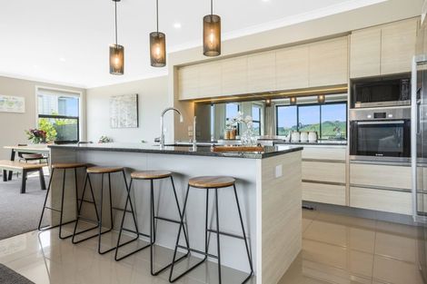 Photo of property in 34 Waitaria Terrace, Aotea, Porirua, 5024