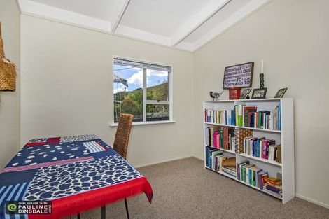 Photo of property in 76 George Street, Hikurangi, 0114