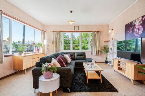 Photo of property in 15 Cairnfield Road, Kensington, Whangarei, 0112