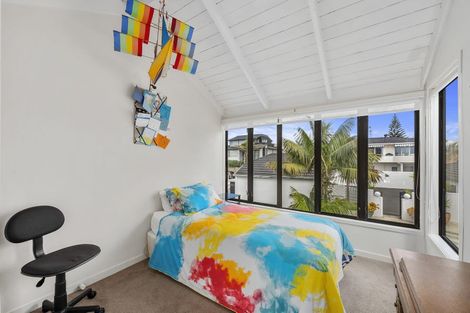 Photo of property in 2/15 Craig Road, Milford, Auckland, 0620