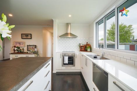 Photo of property in 17 Roberts Road, Drummond, Otautau, 9683