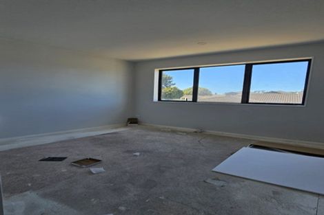 Photo of property in 52c Hutchinsons Road, Bucklands Beach, Auckland, 2014