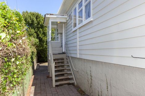 Photo of property in 4 Mckay Street, Paraparaumu Beach, Paraparaumu, 5032