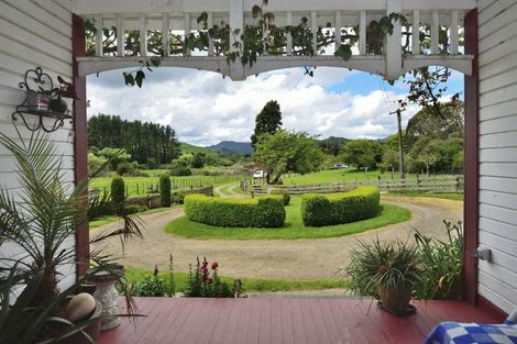 Photo of property in 22 Phillips Road, Motu, Te Karaka, 4092