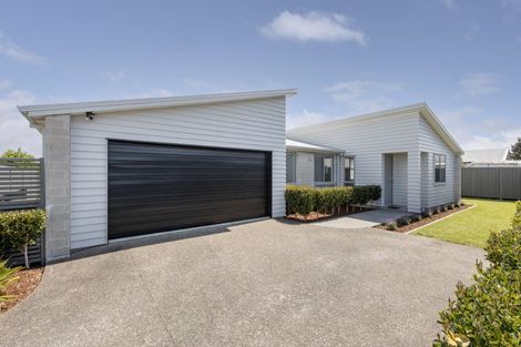 Photo of property in 10 Scarr Lane, Pyes Pa, Tauranga, 3112