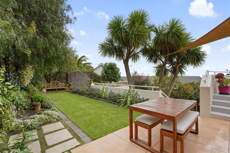 Photo of property in 3 Gardenhill Lane, Redcliffs, Christchurch, 8081