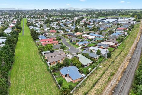 Photo of property in 14 Corsair Place, Melville, Hamilton, 3206