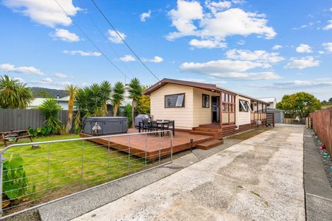 Photo of property in 23 Valley Road, Hikurangi, 0114