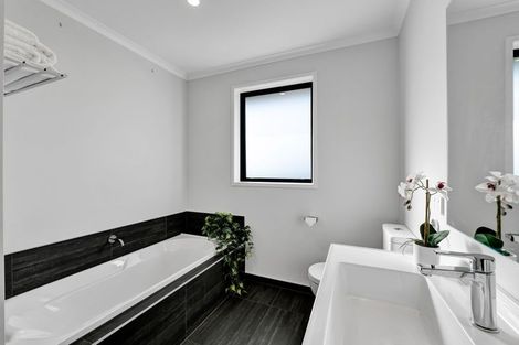 Photo of property in 6 Mangaotuku Lane, Whalers Gate, New Plymouth, 4310