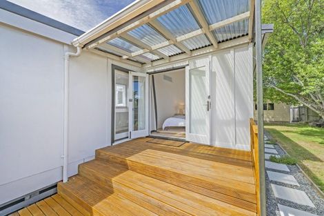 Photo of property in 16 Broadway Avenue, Waikuku Beach, 7473