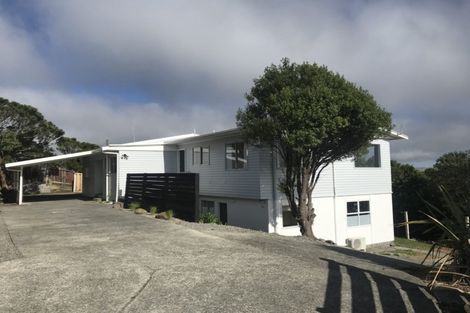 Photo of property in 59 Baylands Drive, Newlands, Wellington, 6037