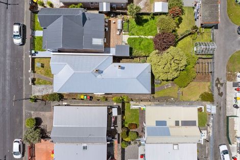 Photo of property in 27 Bathgate Street, South Dunedin, Dunedin, 9012