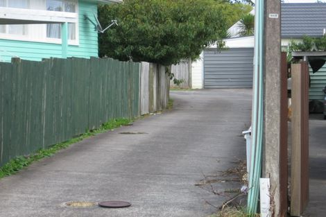 Photo of property in 48 Hayman Place, Beach Haven, Auckland, 0626