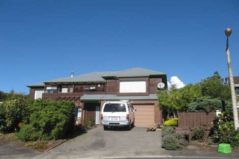 Photo of property in 8 Clunie Place, Highland Park, Auckland, 2010