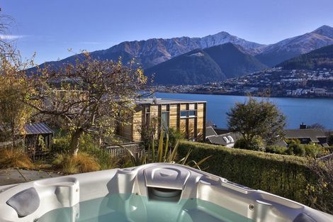 Photo of property in 62 Oregon Drive, Kelvin Heights, Queenstown, 9300