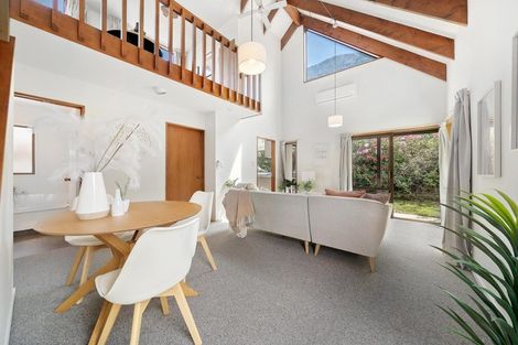 Photo of property in 25b Williams Street, Sunshine Bay, Queenstown, 9300