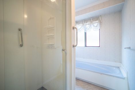 Photo of property in 716 Tremaine Avenue, Palmerston North, 4414