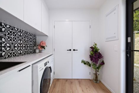 Photo of property in 86 Mountain View Road, Dalefield, Queenstown, 9371