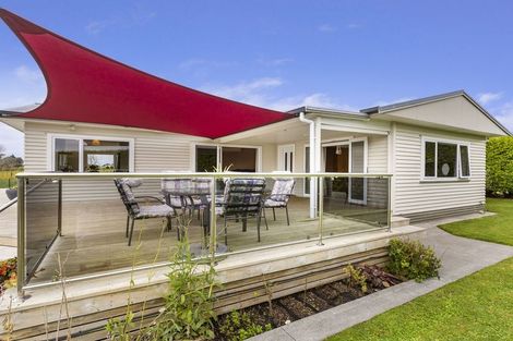Photo of property in 325 Richmond Road, Lepperton, New Plymouth, 4373