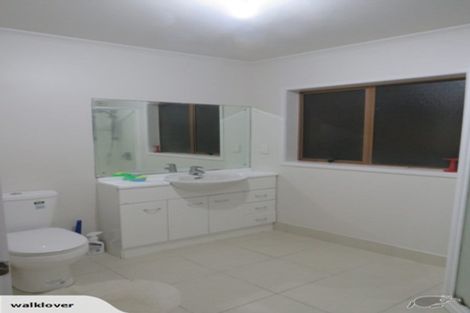 Photo of property in 93 Chelsea View Drive, Chatswood, Auckland, 0626