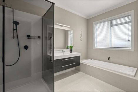 Photo of property in 24 Cotswold Place, Ohauiti, Tauranga, 3112