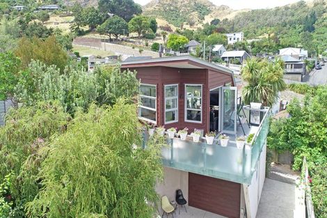 Photo of property in 10a Cornwall Road, Lyttelton, 8082