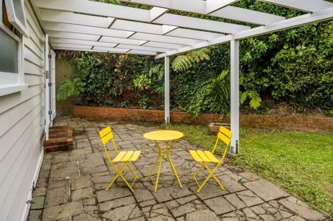 Photo of property in 163 Karepa Street, Brooklyn, Wellington, 6021