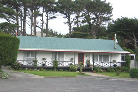 Photo of property in 5 Salem Court, Churton Park, Wellington, 6037