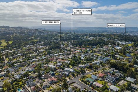 Photo of property in 38 Lynmore Drive, Hillpark, Auckland, 2102