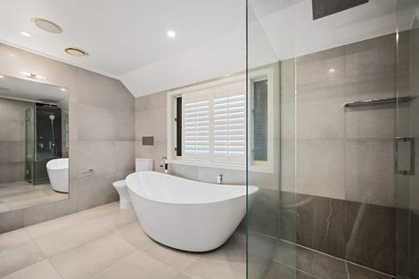 Photo of property in 47 Saltburn Road, Milford, Auckland, 0620