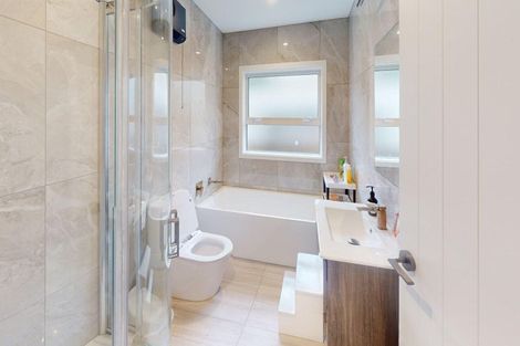 Photo of property in 32 Union Street, Hokowhitu, Palmerston North, 4410