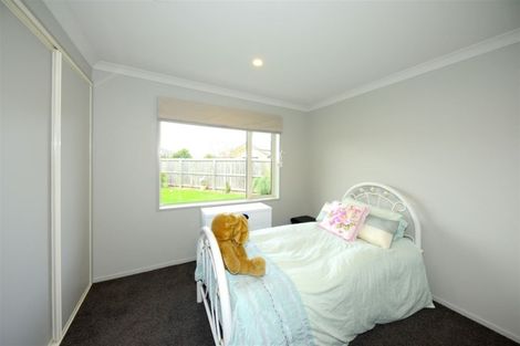 Photo of property in 2 Binyon Place, Rolleston, 7614