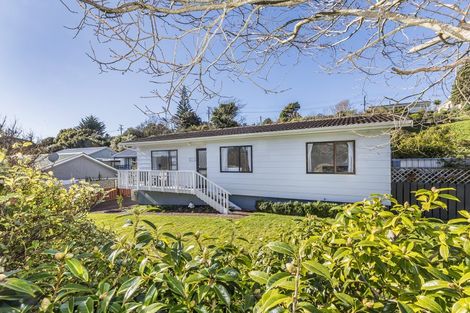 Photo of property in 13a Arawhata Street, Ranui, Porirua, 5024