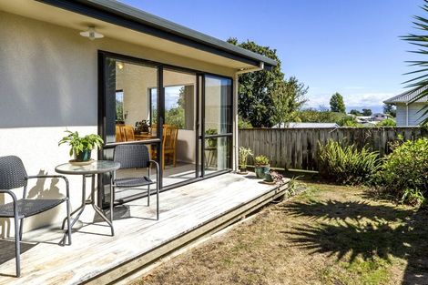 Photo of property in 2/266 The Ridgeway, Stoke, Nelson, 7011