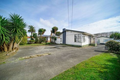 Photo of property in 489 Massey Road, Mangere, Auckland, 2022