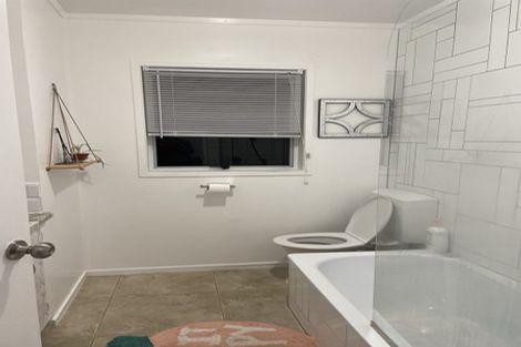 Photo of property in 4/5 Glen Road, Browns Bay, Auckland, 0630