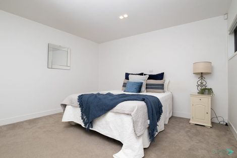 Photo of property in 1 Endymion Place, Half Moon Bay, Auckland, 2012