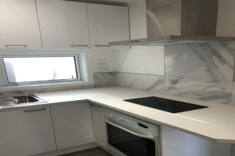 Photo of property in 3b Edgerton Road, Te Atatu Peninsula, Auckland, 0610