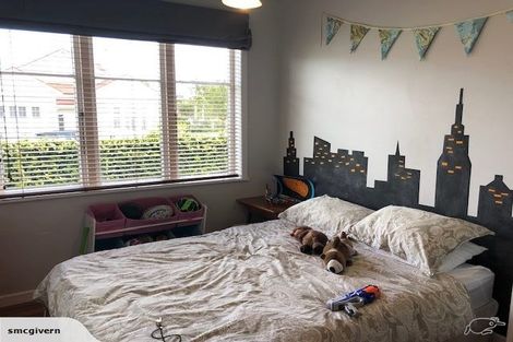 Photo of property in 39 Renfrew Avenue, Sandringham, Auckland, 1041